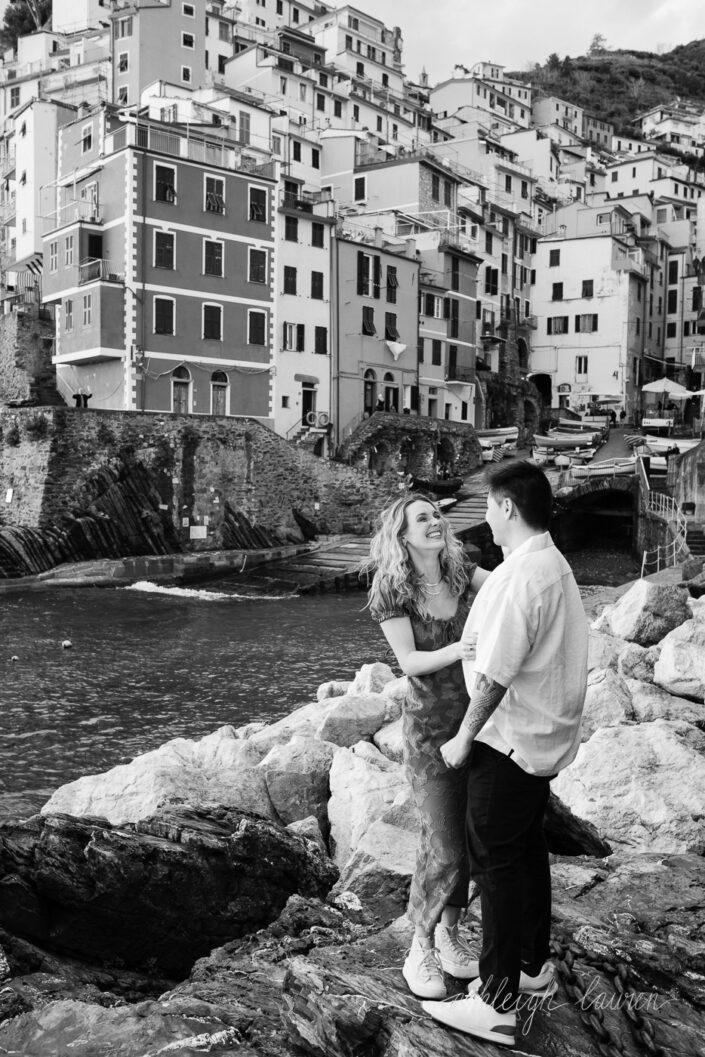 proposal photographer in cinque terre