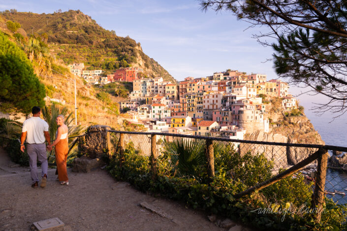 proposal photographer in cinque terre