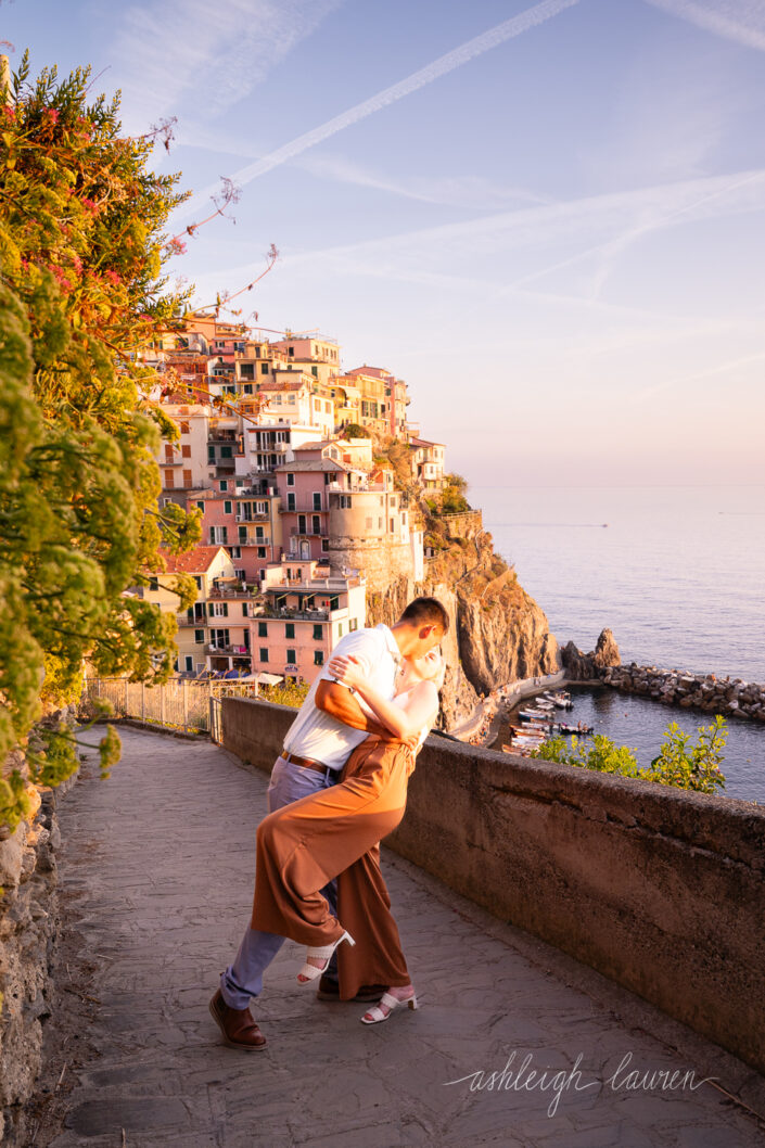 proposal photographer in cinque terre