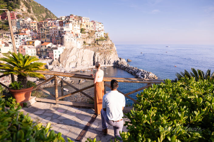 proposal photographer in cinque terre