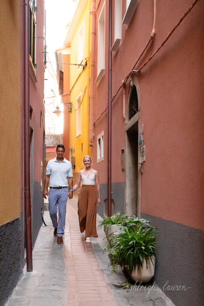 proposal photographer in cinque terre